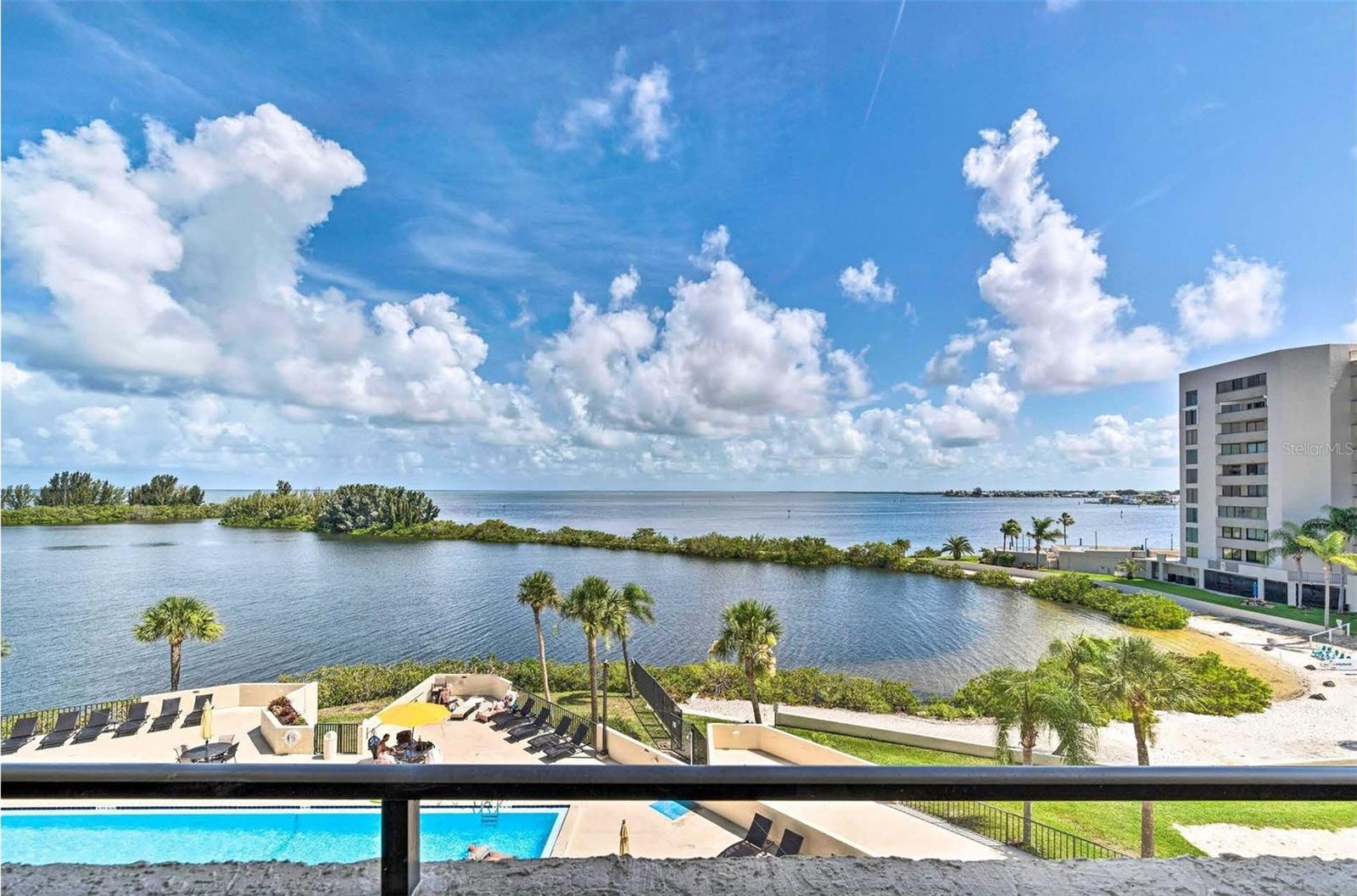 GULF ISLAND BEACH TENNIS - Residential
