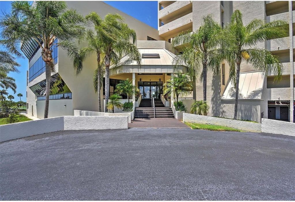 Photo of 5915 Sea Ranch Drive #310, Hudson, FL 34667 (MLS # TB8503818)