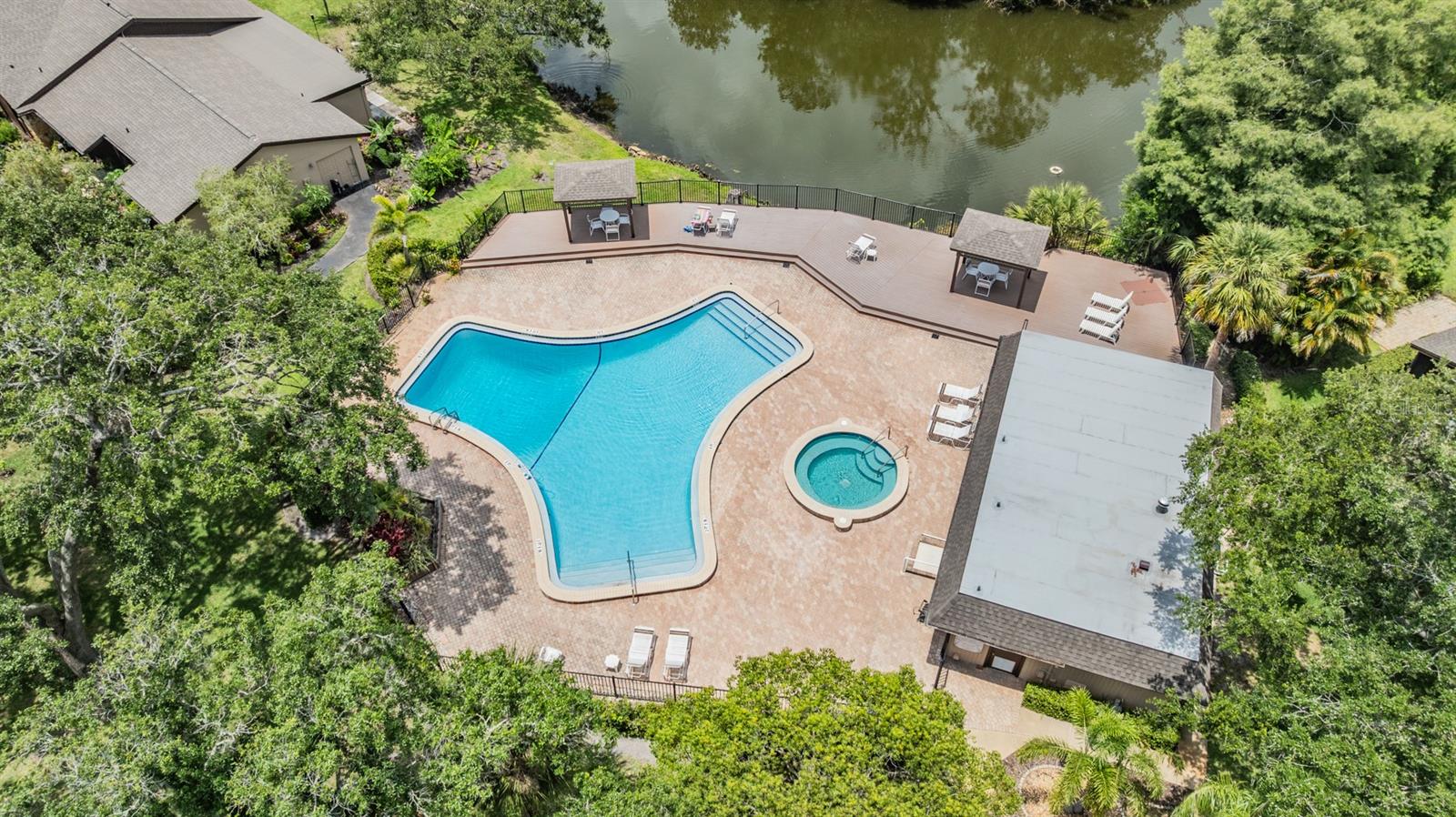PONDS OF TARPON WOODS THE CONDO - Residential