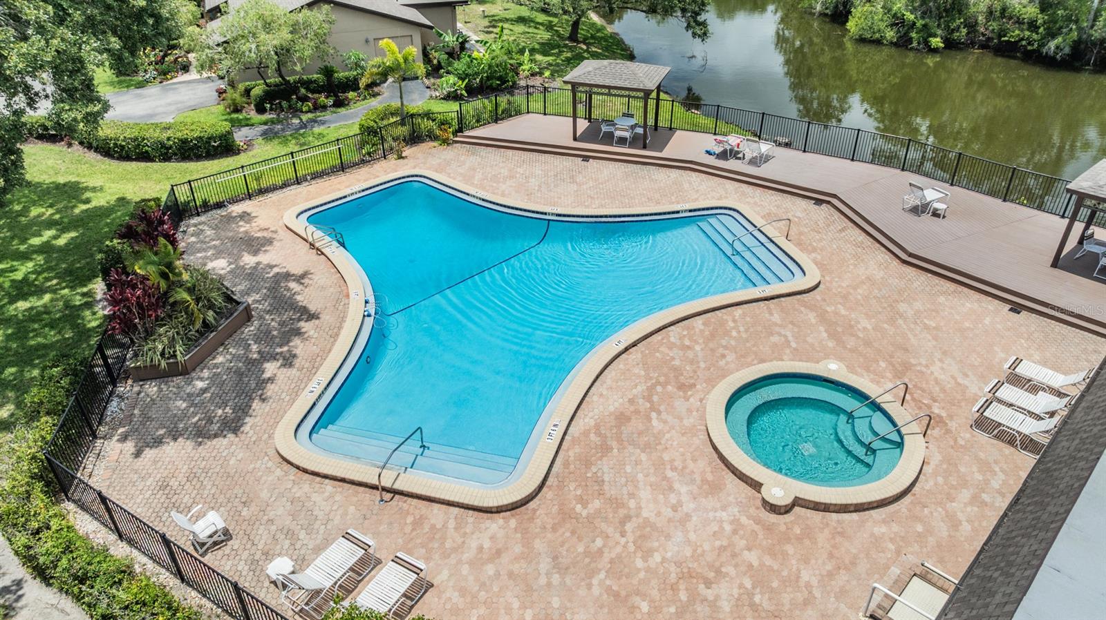 PONDS OF TARPON WOODS THE CONDO - Residential