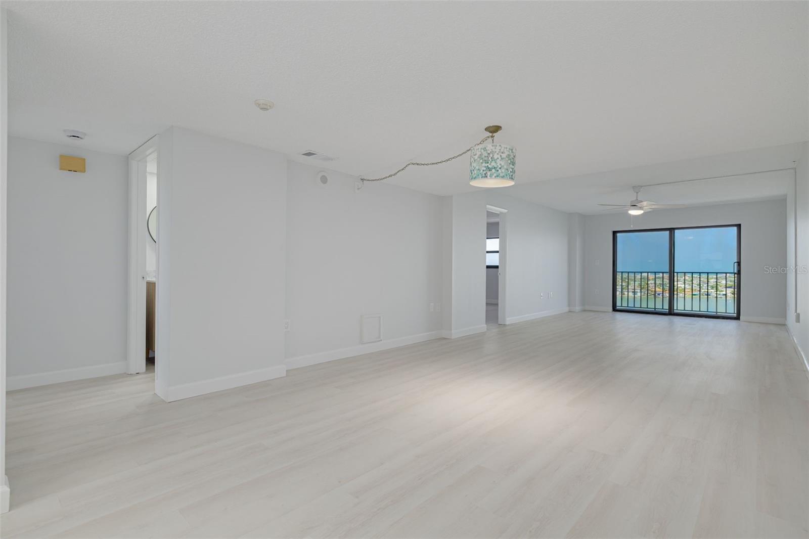 7050 SUNSET DRIVE S 1401