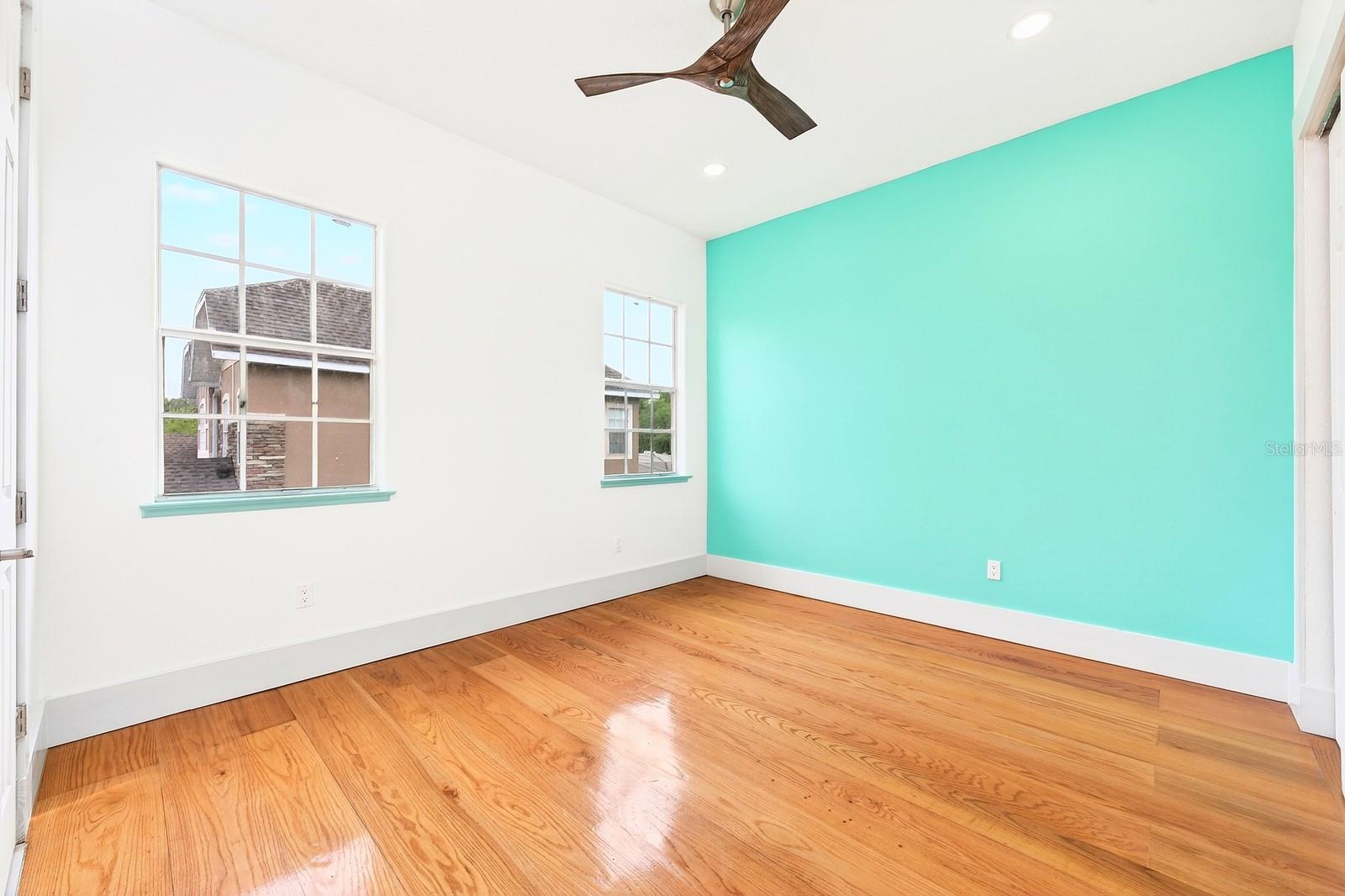 BAY ISLE 48 17 - Residential