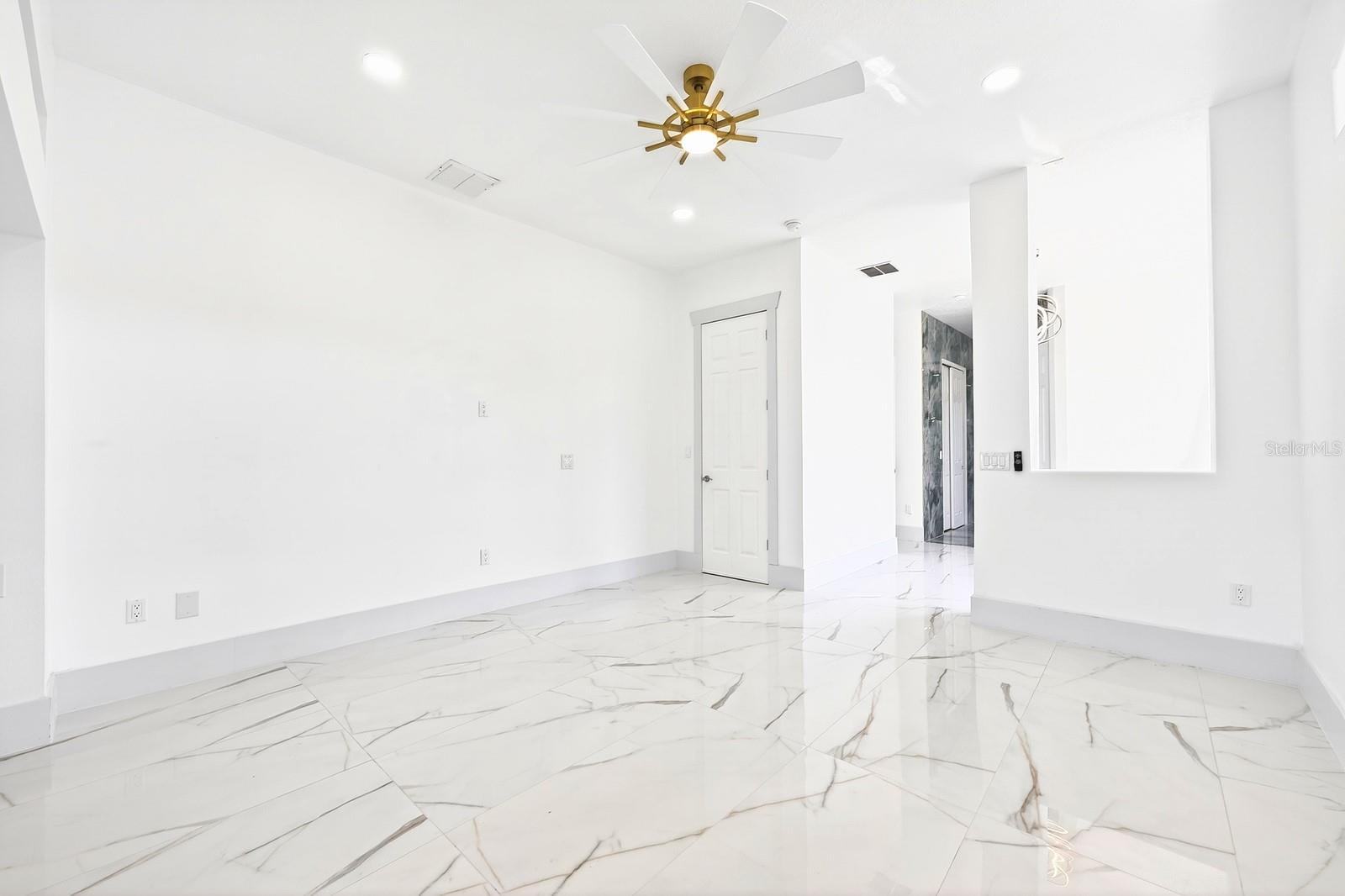 BAY ISLE 48 17 - Residential