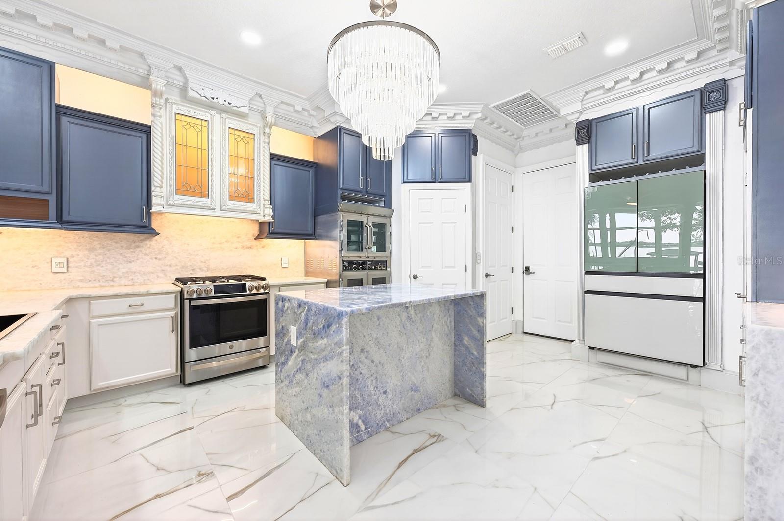 BAY ISLE 48 17 - Residential