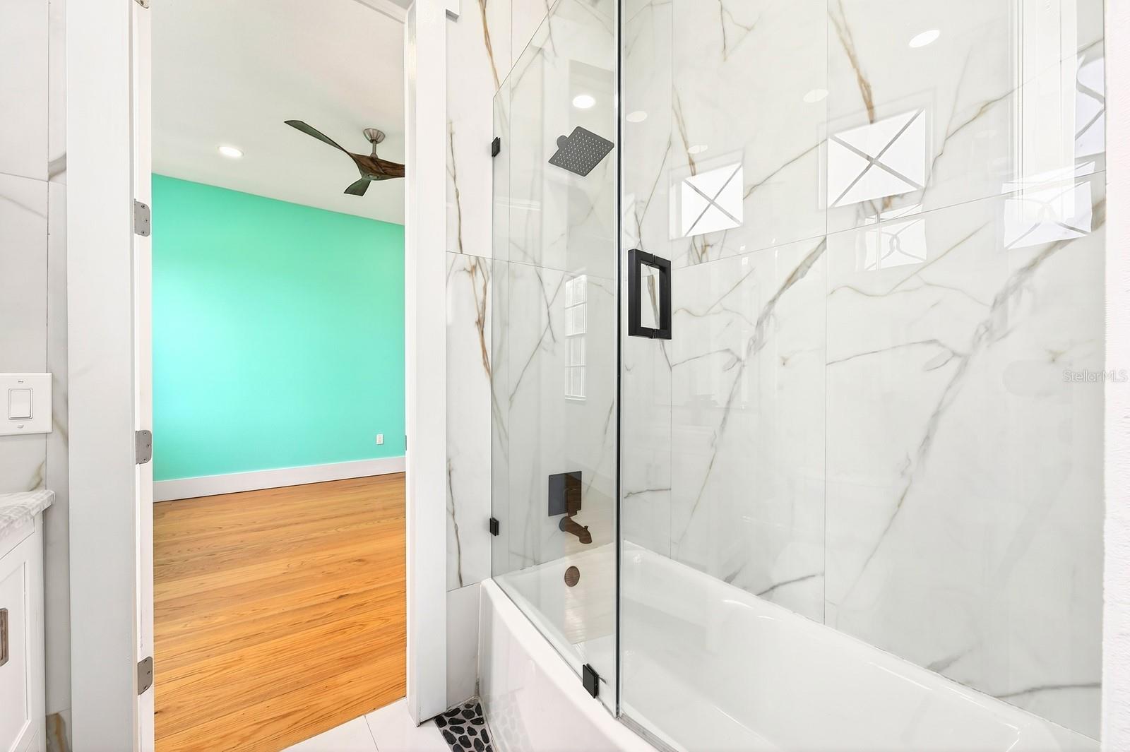 BAY ISLE 48 17 - Residential