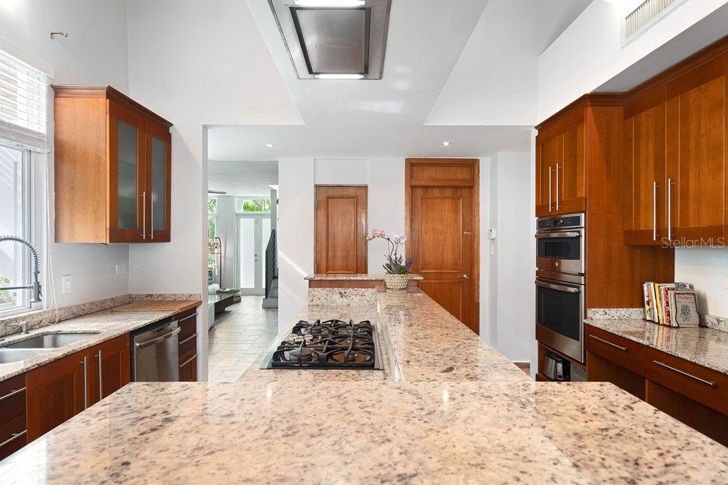 PASEO LAS PALMAS - Residential