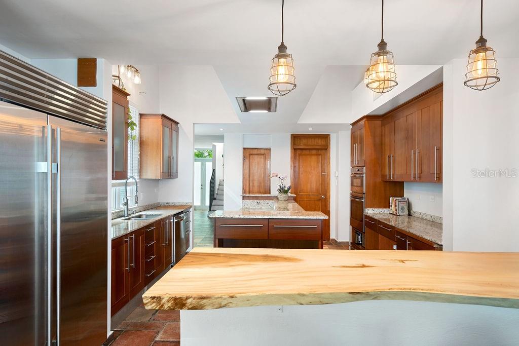 PASEO LAS PALMAS - Residential