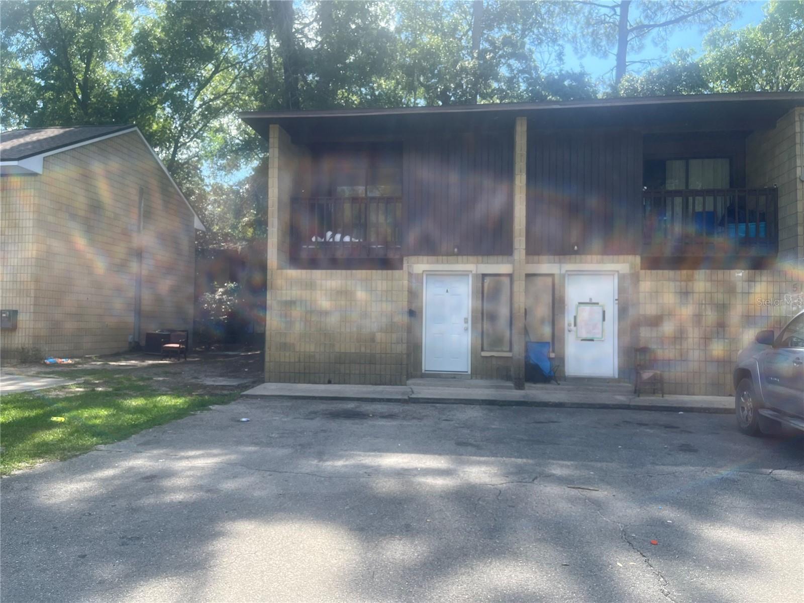 Check out this 2-bedroom, 1-bathroom unit in Cedar Ridge. The kitchen opens to a spacious living/dining area with plenty of natural light. Upstairs, both bedrooms have closet space and ceiling fans for added comfort. Enjoy outdoor living on your private balcony and the convenience of an in-unit laundry closet. Located near local shops, dining, and public transportation. Schedule your showing today!