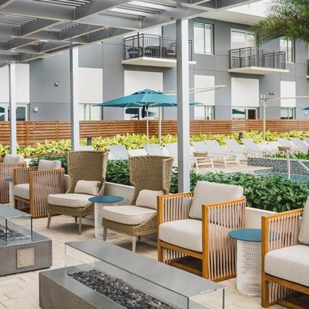 Photo of 125 E Pine Street, Orlando, FL 32801 (MLS # O6380202)