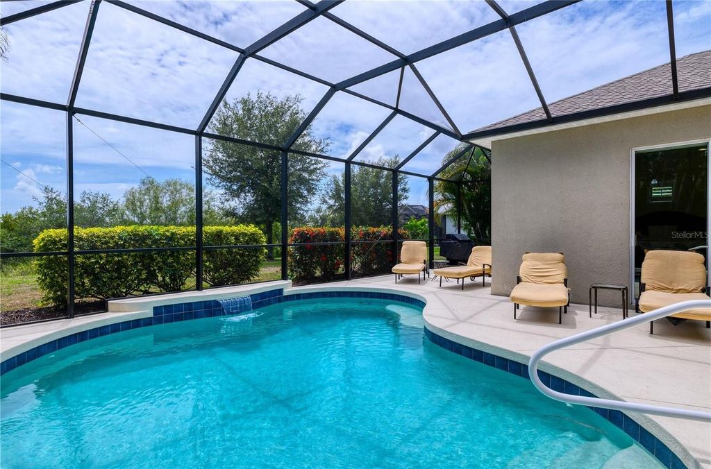 Photo of 4720 Claremont Park Drive, Bradenton, FL 34211 (MLS # A4663804)