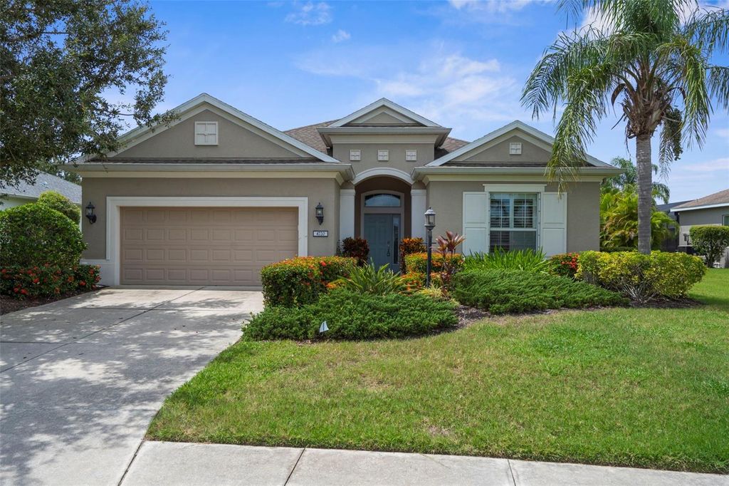 Photo of 4720 Claremont Park Drive, Bradenton, FL 34211 (MLS # A4663804)