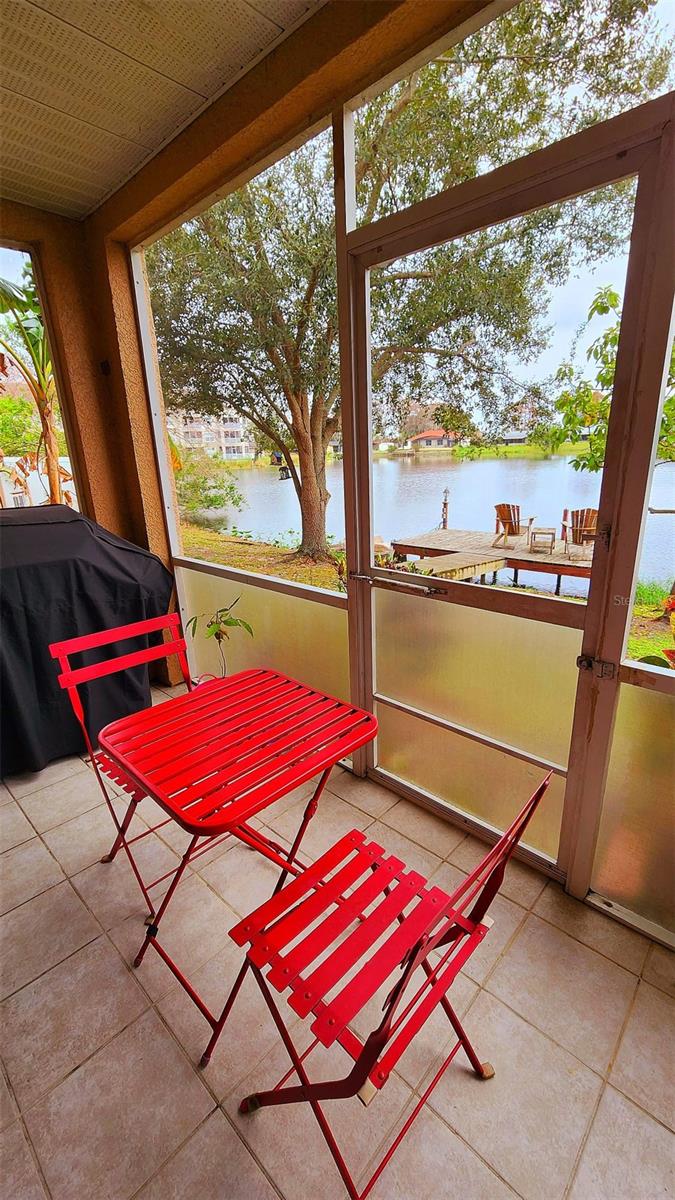 VILLAS/EMERALD LAKE CONDO PH 4 - Residential