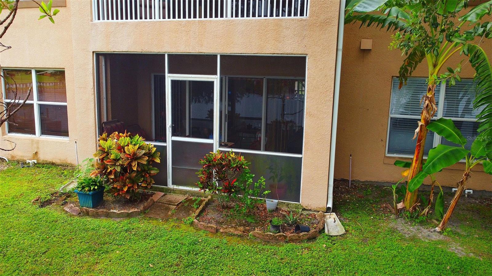 VILLAS/EMERALD LAKE CONDO PH 4 - Residential