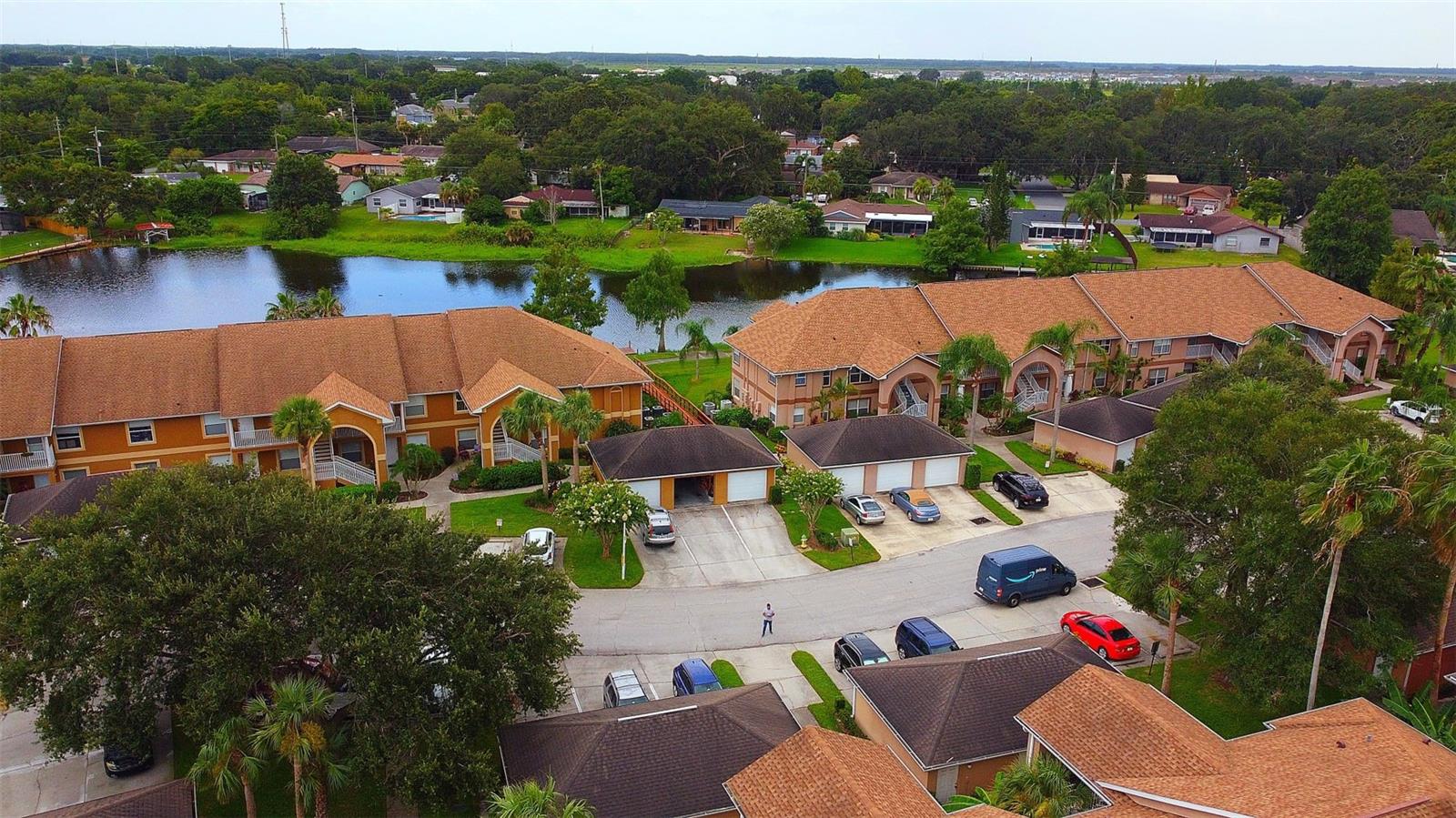 VILLAS/EMERALD LAKE CONDO PH 4 - Residential