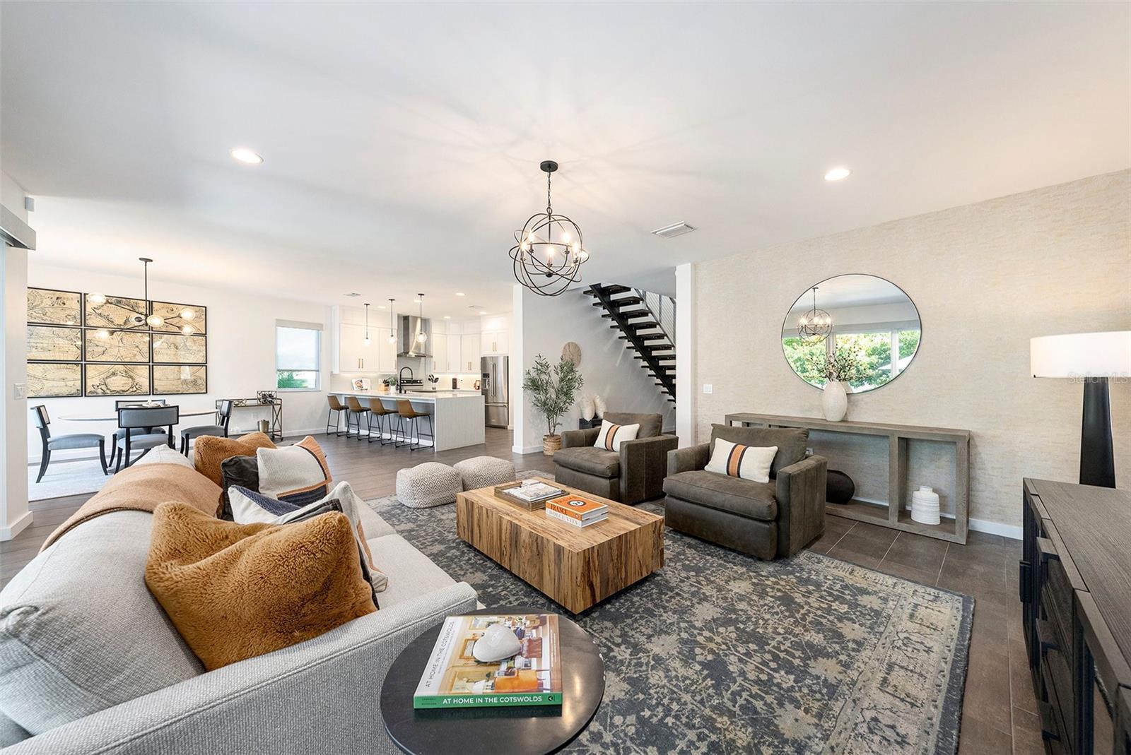 4418 W KENSINGTON AVENUE