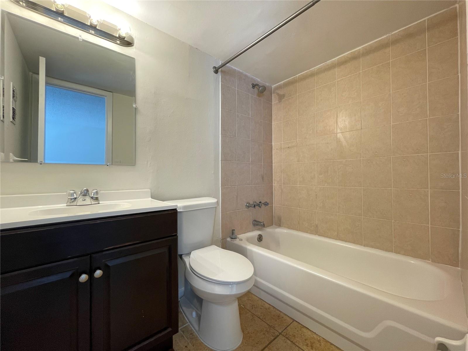 FAIRVIEW SHORES - Residential Lease
