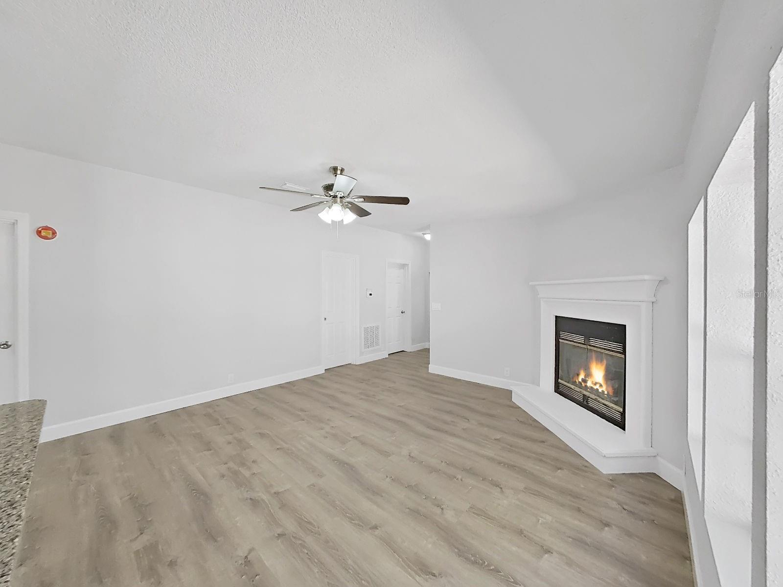 EAST COVE UNIT 01 - Residential