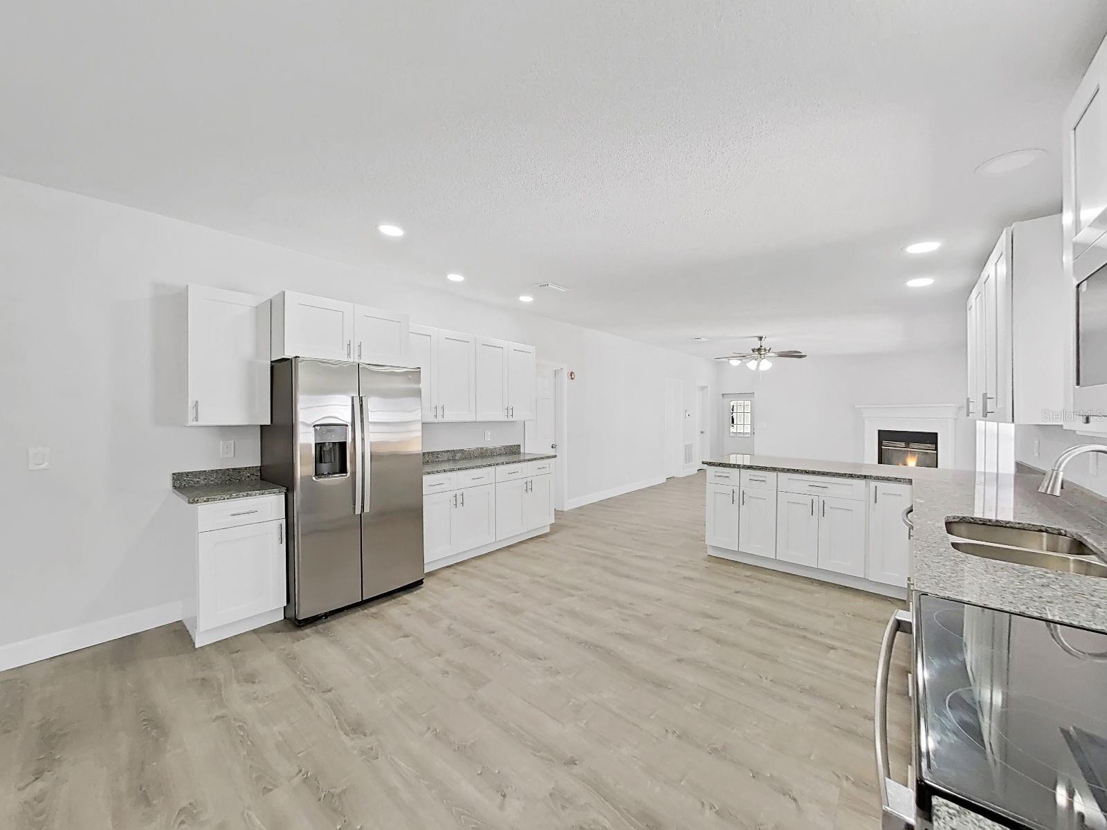 EAST COVE UNIT 01 - Residential