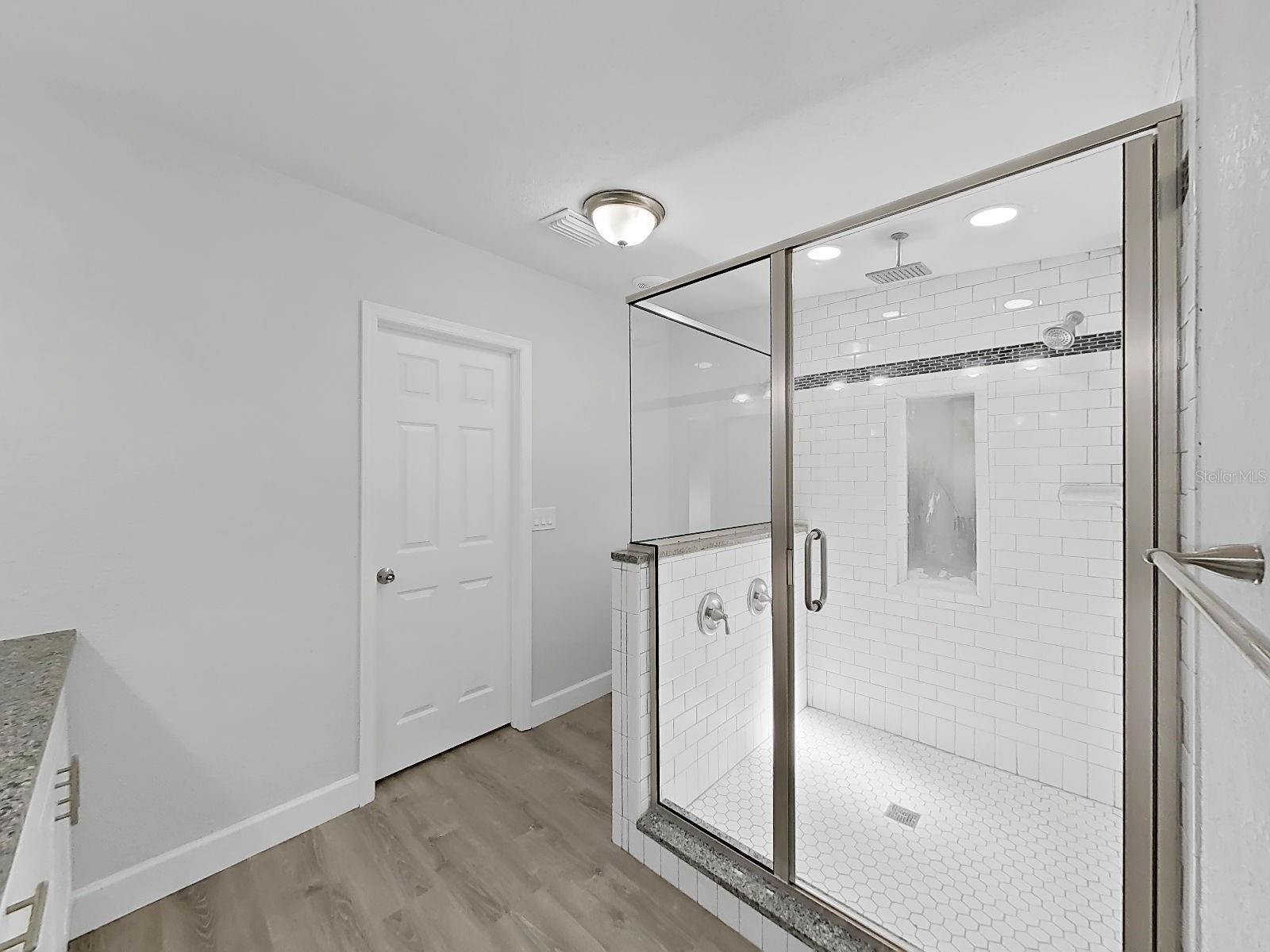 EAST COVE UNIT 01 - Residential