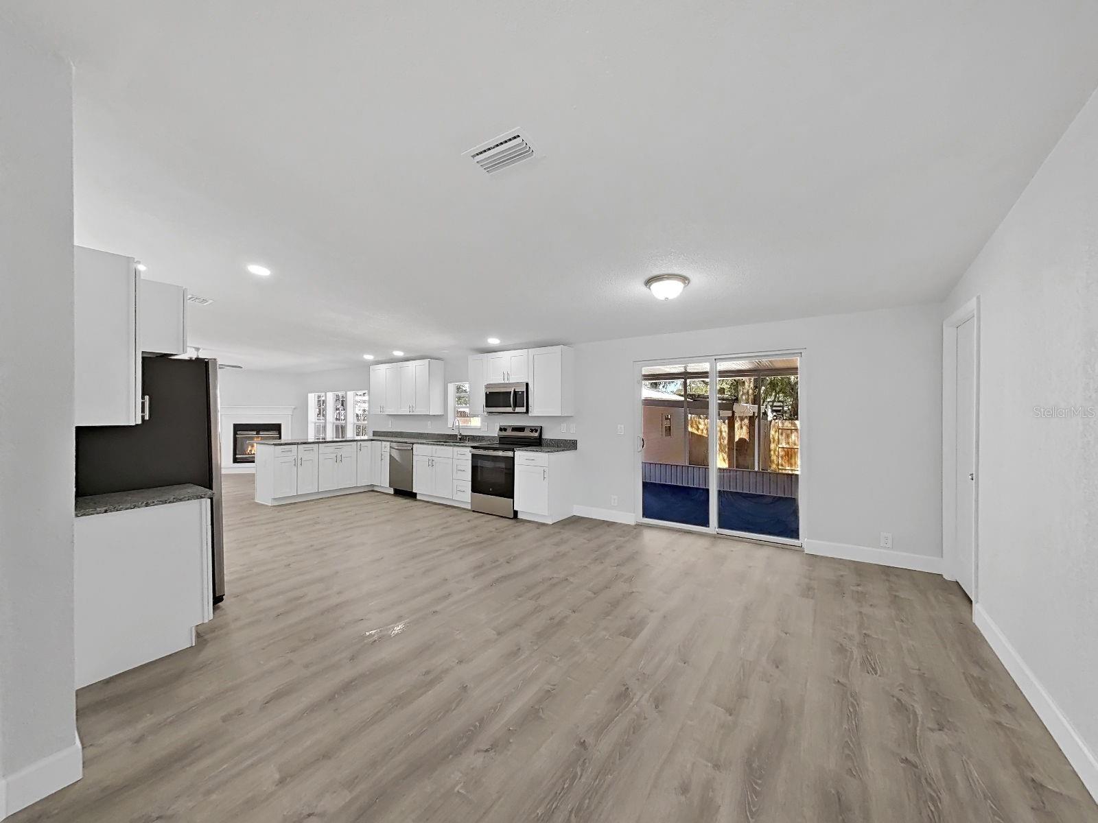 EAST COVE UNIT 01 - Residential