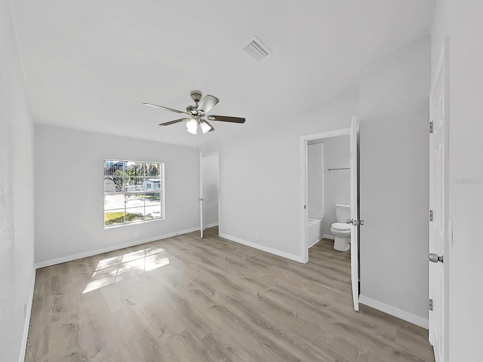 EAST COVE UNIT 01 - Residential