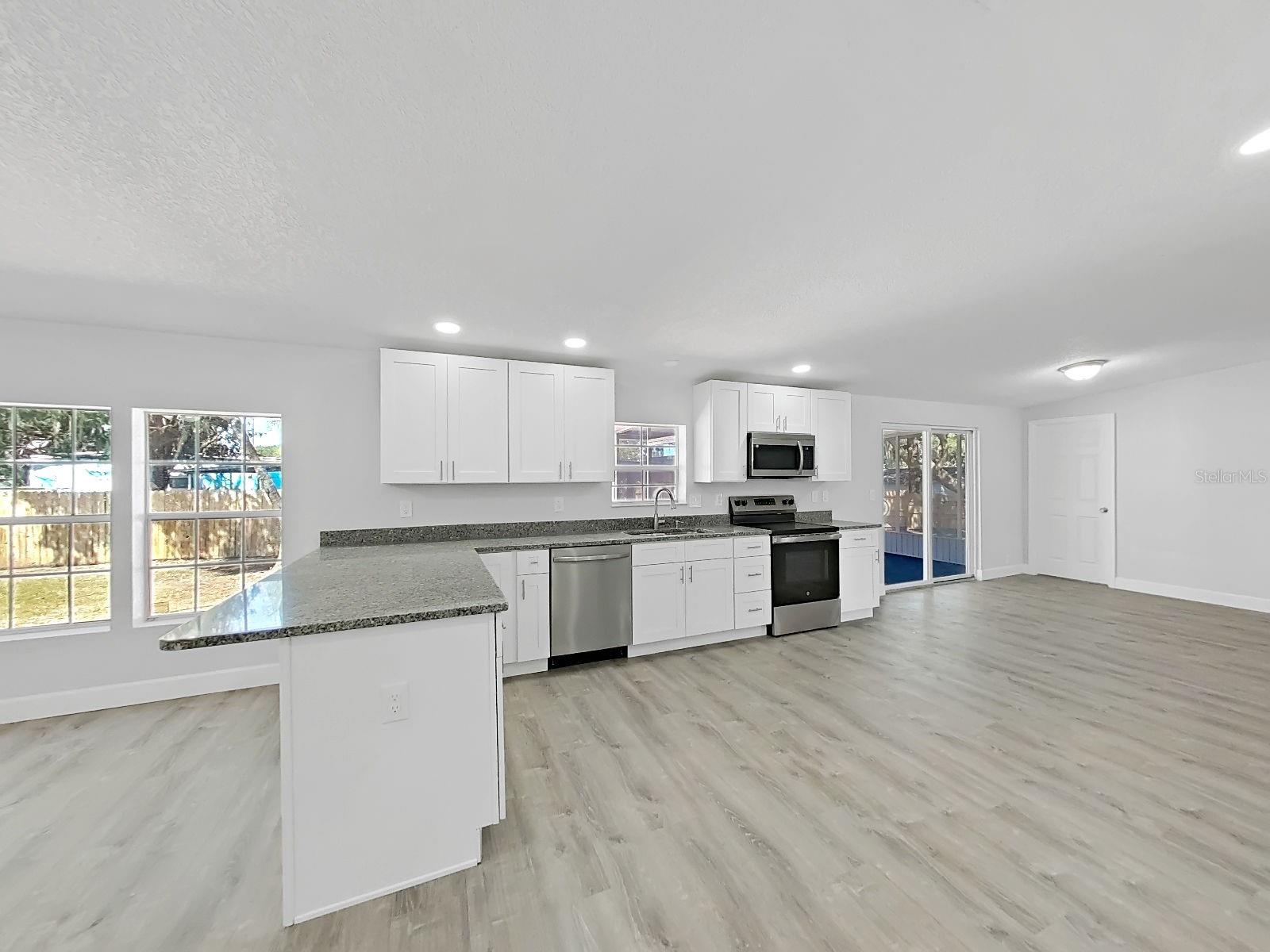 EAST COVE UNIT 01 - Residential