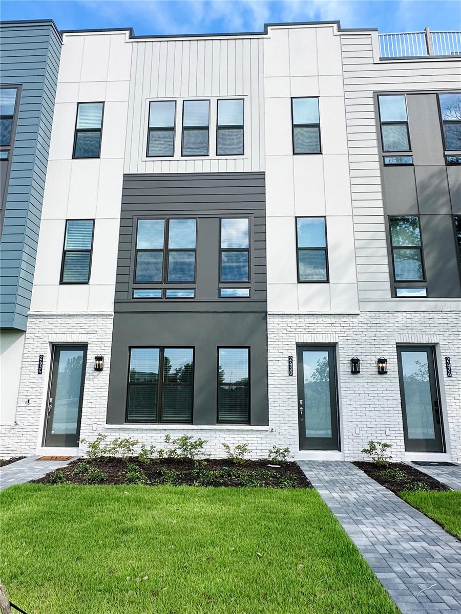 Photo of 2430 Addalia Alley, Orlando, FL 32804 (MLS # O6453194)