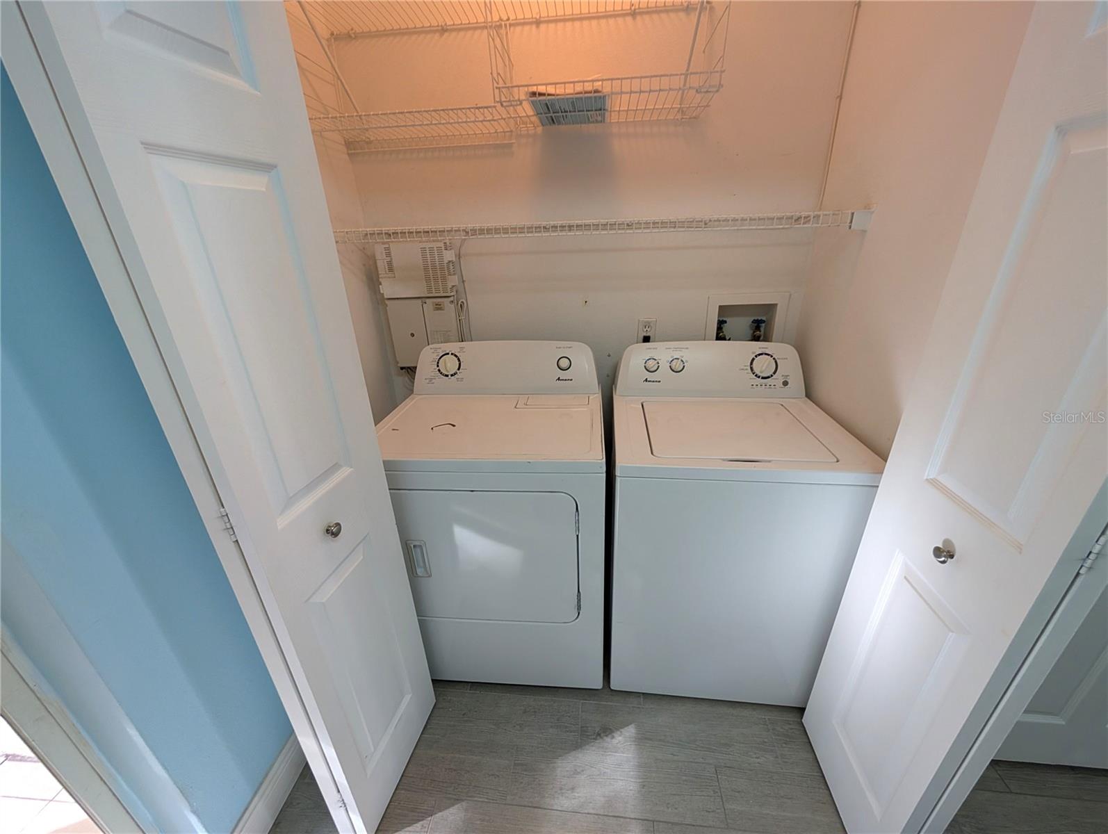 CARROLLWOOD KEY - Residential Lease