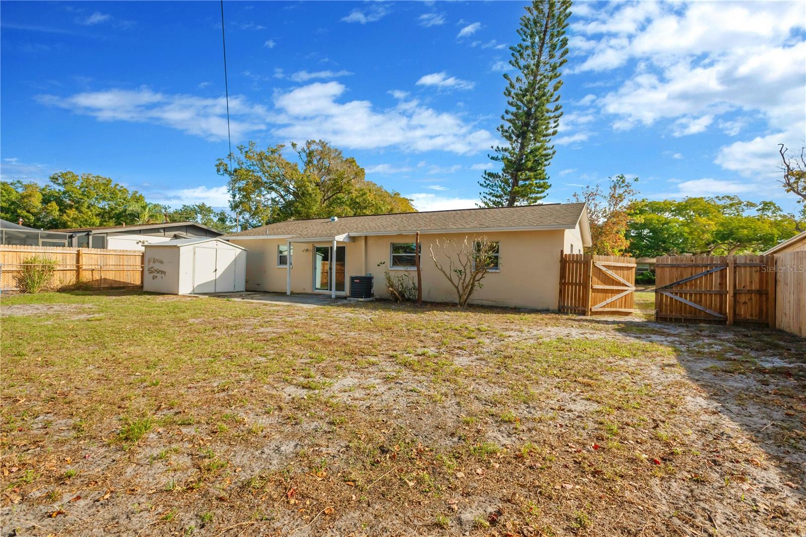 CROSS BAYOU ESTATES 3RD ADD - Residential