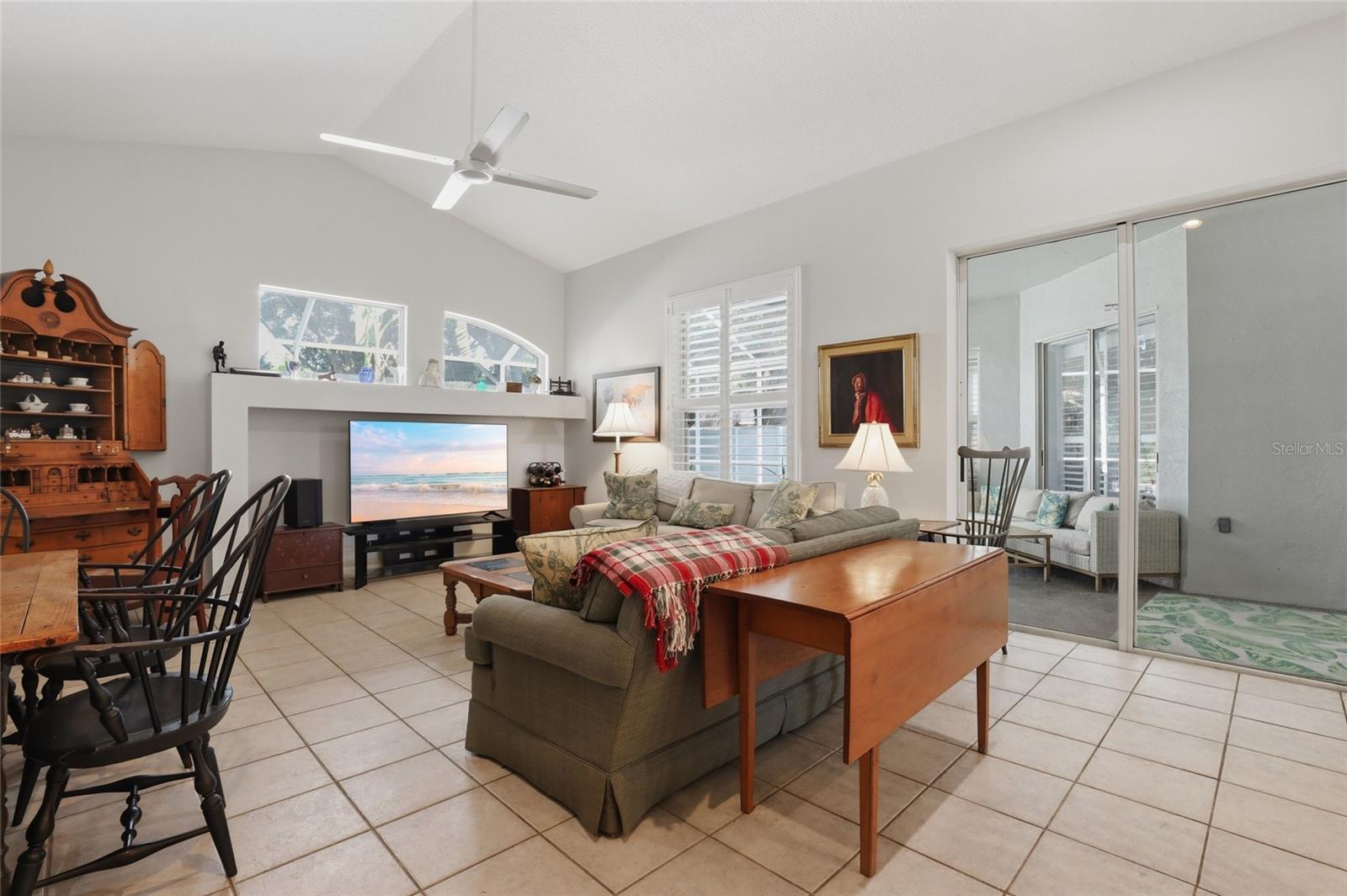 TWIN LAKES PARCELS A2 AND B2 - Residential