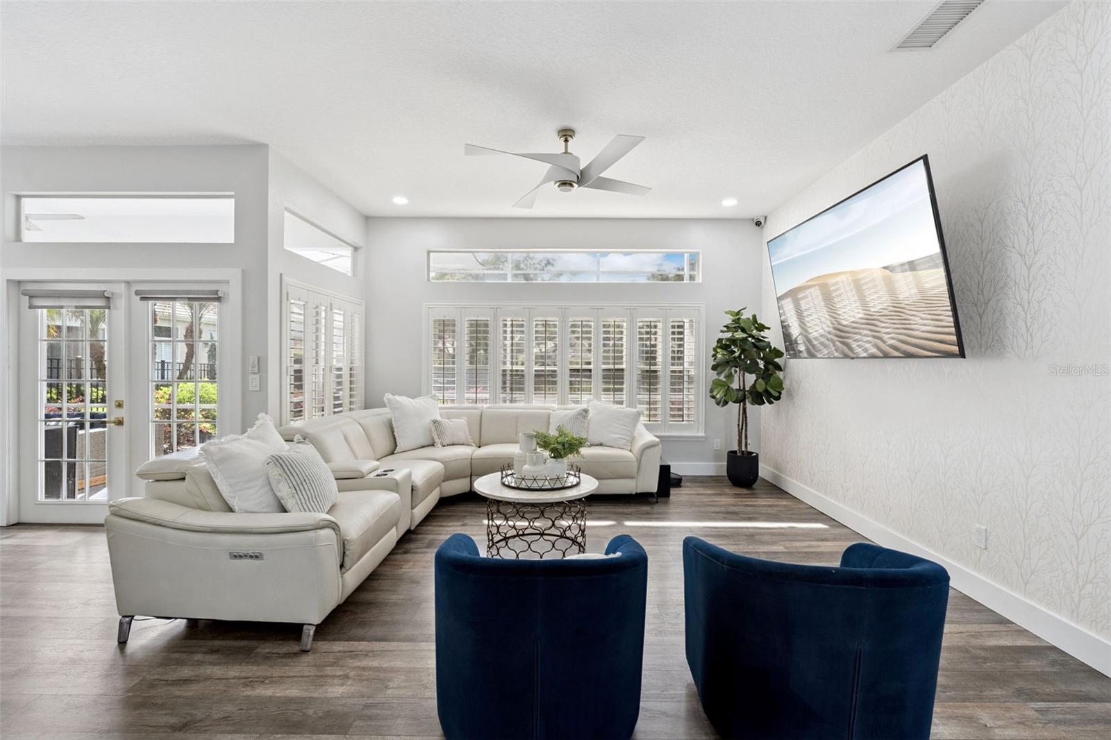 160 WIMBLEDON CIRCLE