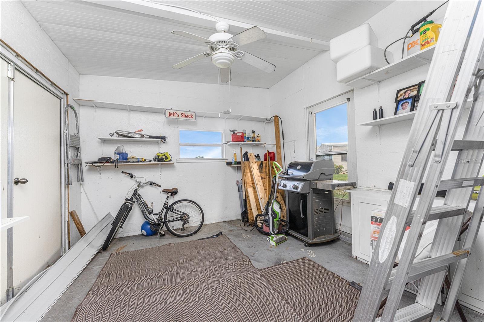 HOL MOB ESTATE 3RD ADD - Residential