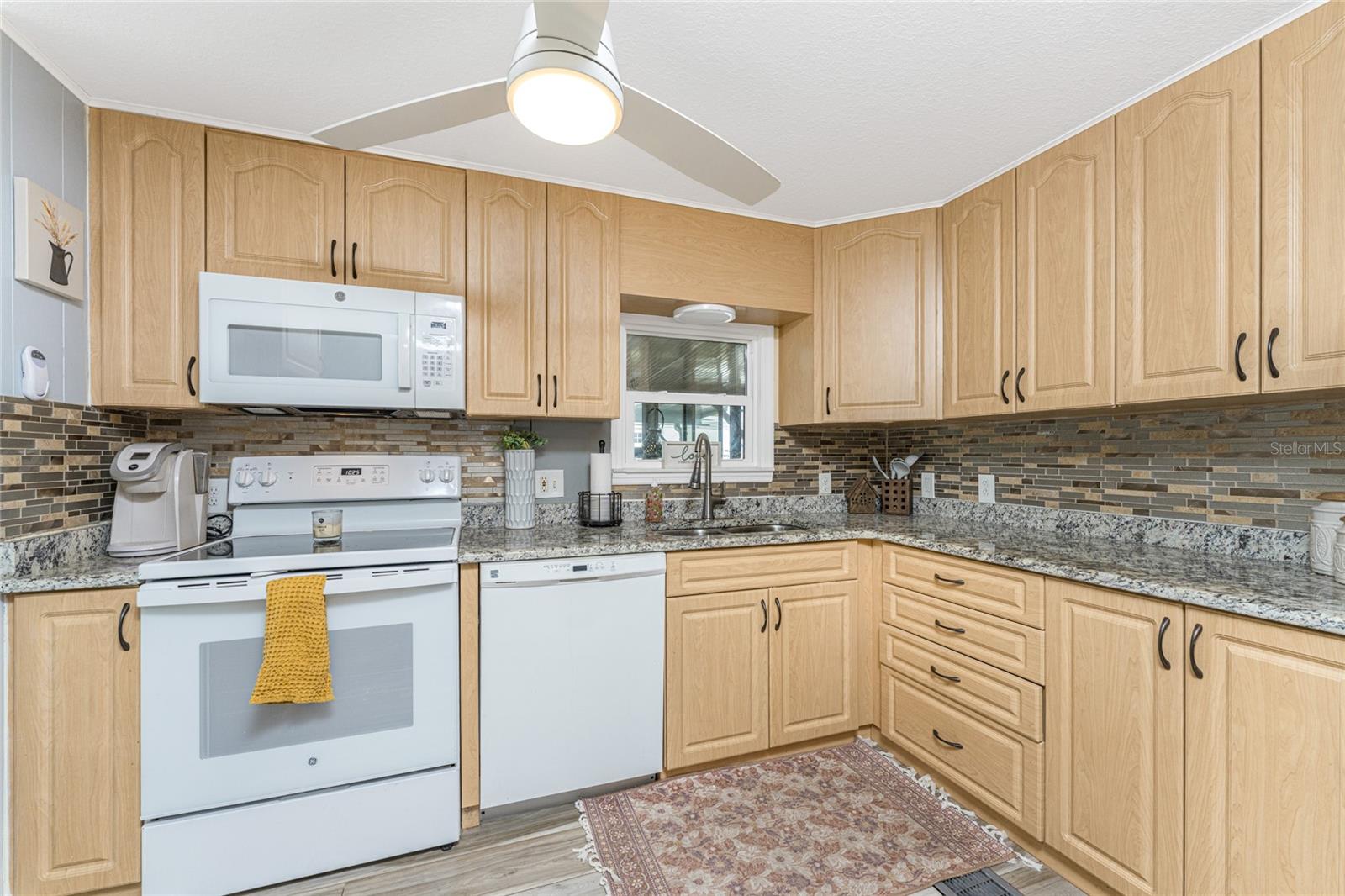 HOL MOB ESTATE 3RD ADD - Residential