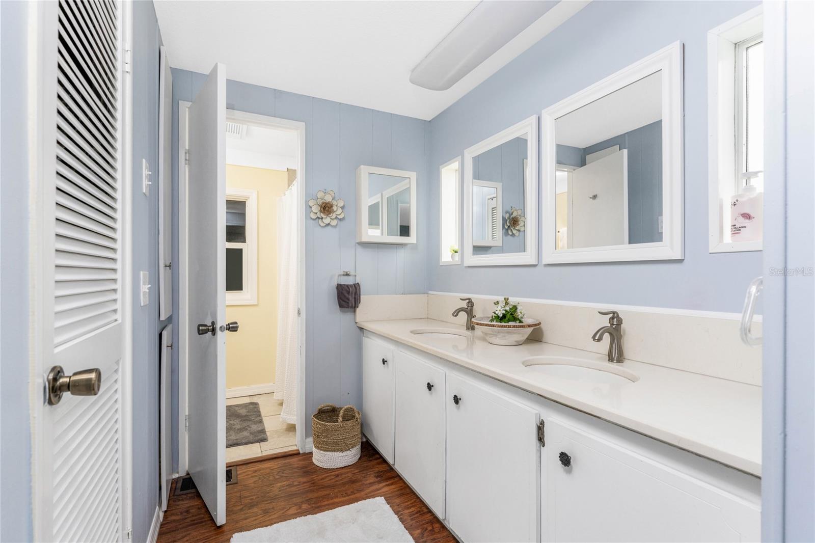 HOL MOB ESTATE 3RD ADD - Residential