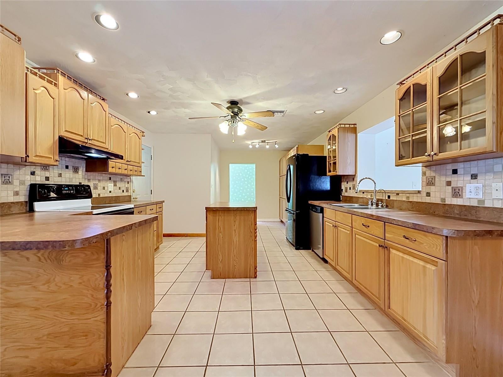 NINE EAGLES UNIT ONE SEC I - Residential
