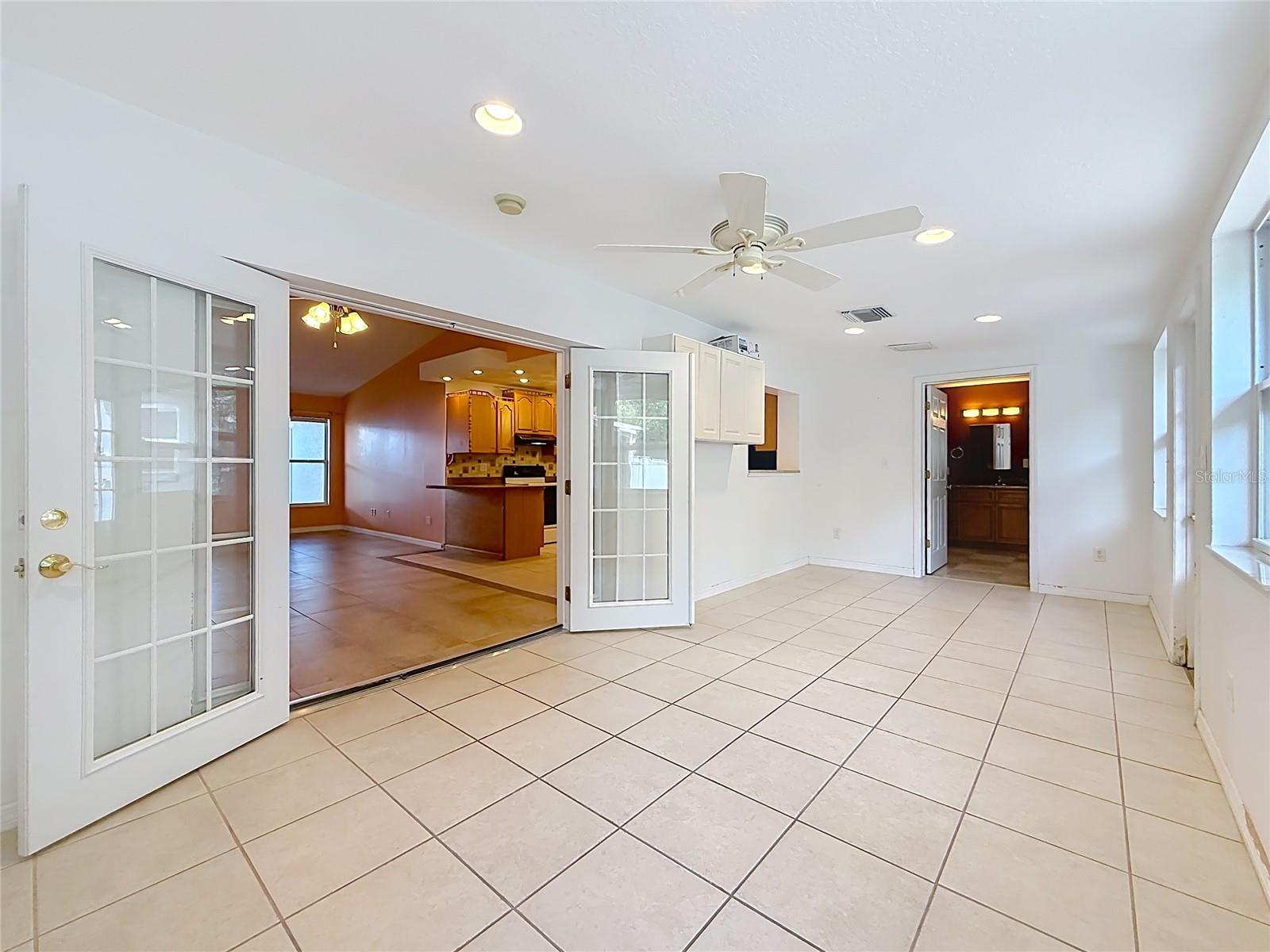 NINE EAGLES UNIT ONE SEC I - Residential