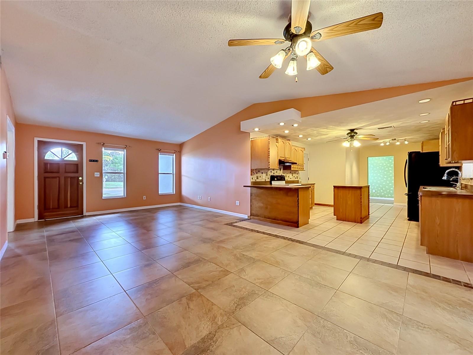 NINE EAGLES UNIT ONE SEC I - Residential