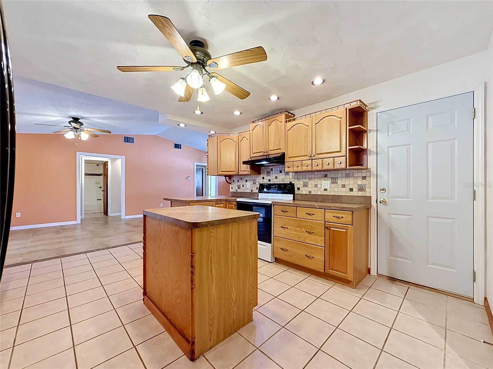 NINE EAGLES UNIT ONE SEC I - Residential