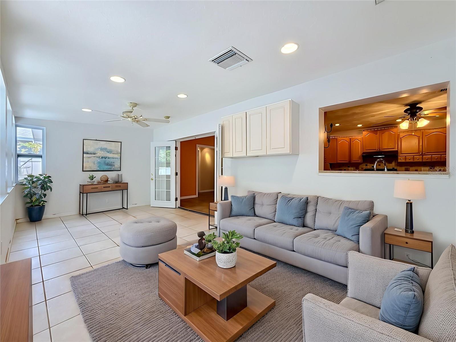 NINE EAGLES UNIT ONE SEC I - Residential