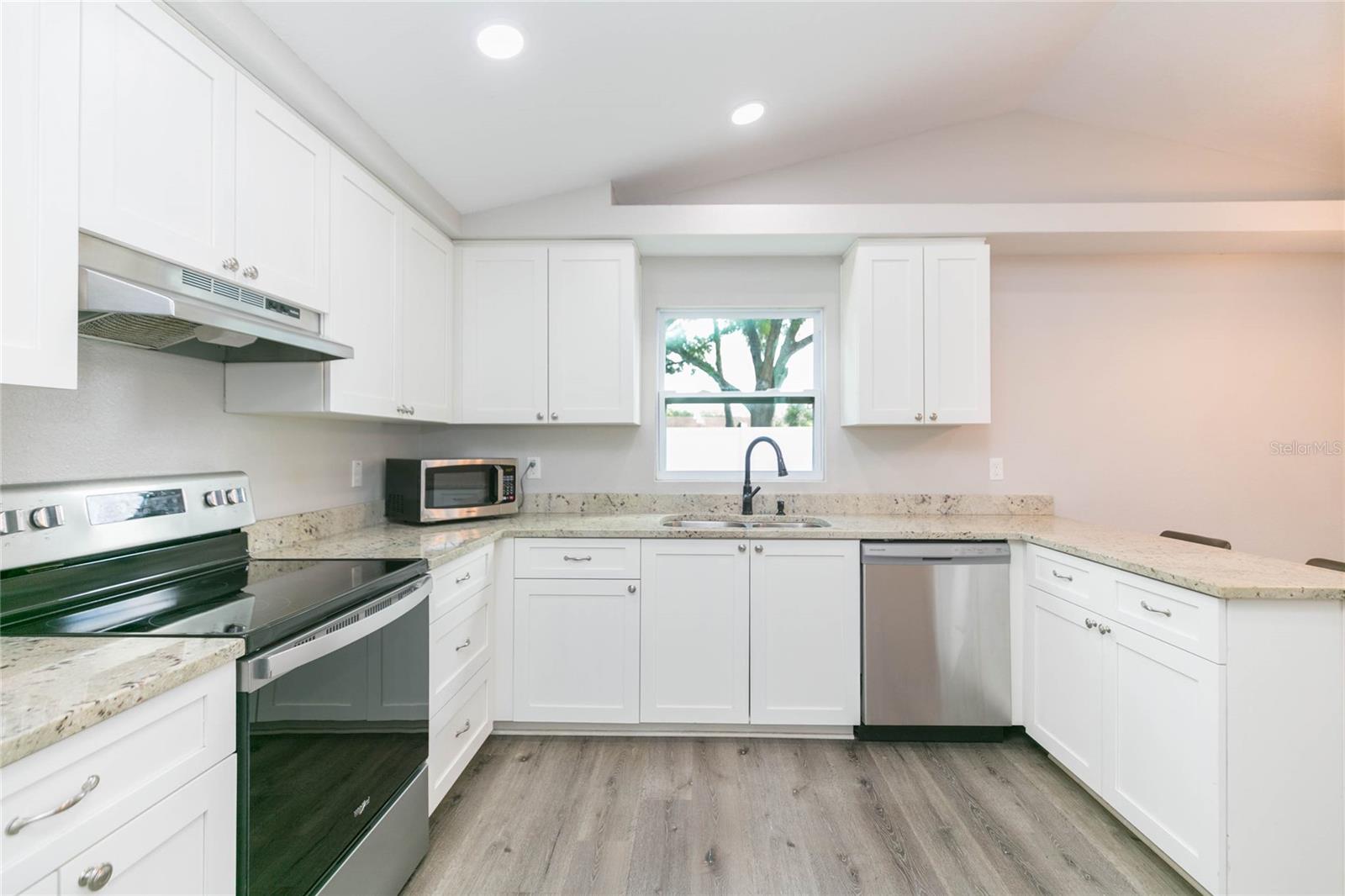 S1/2 NW1/4 SW1/4 NE1/4 12 26 21 - Residential