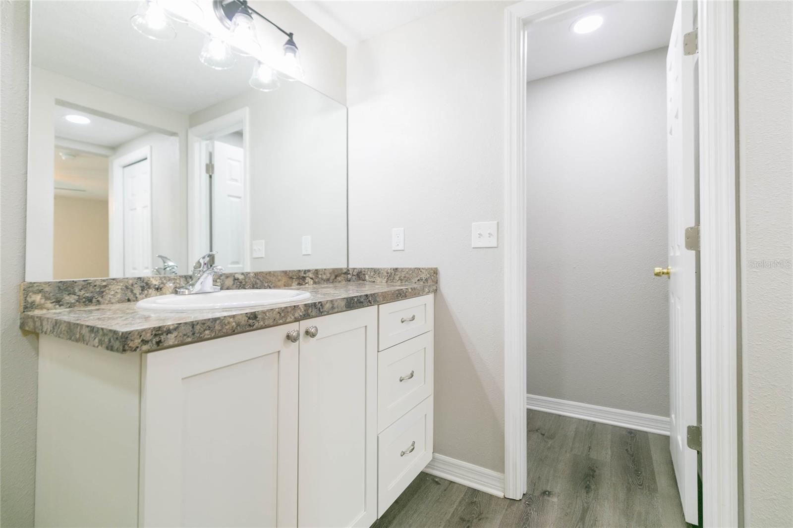 S1/2 NW1/4 SW1/4 NE1/4 12 26 21 - Residential