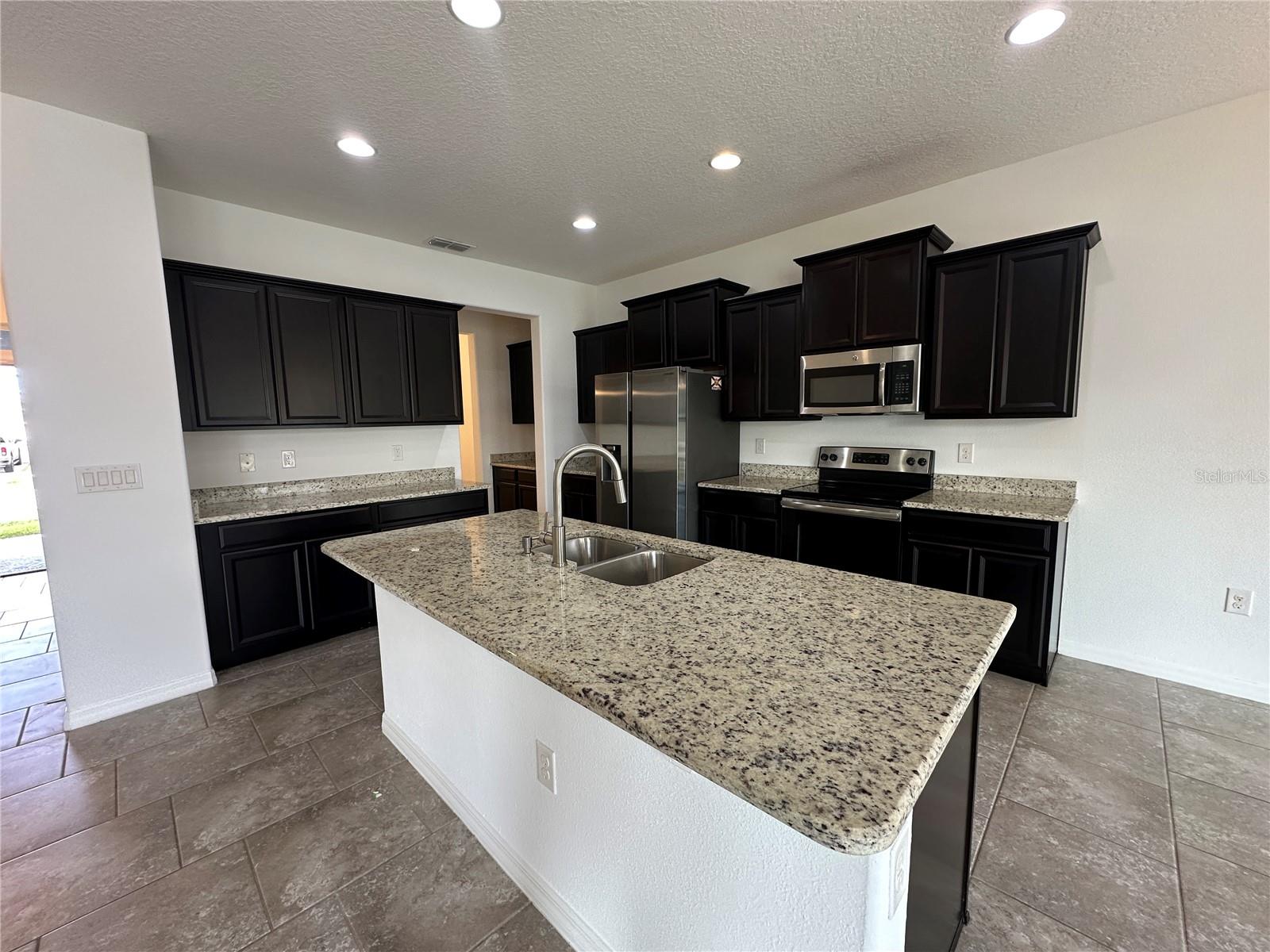 BEACON PARK PH 3 - Residential Lease