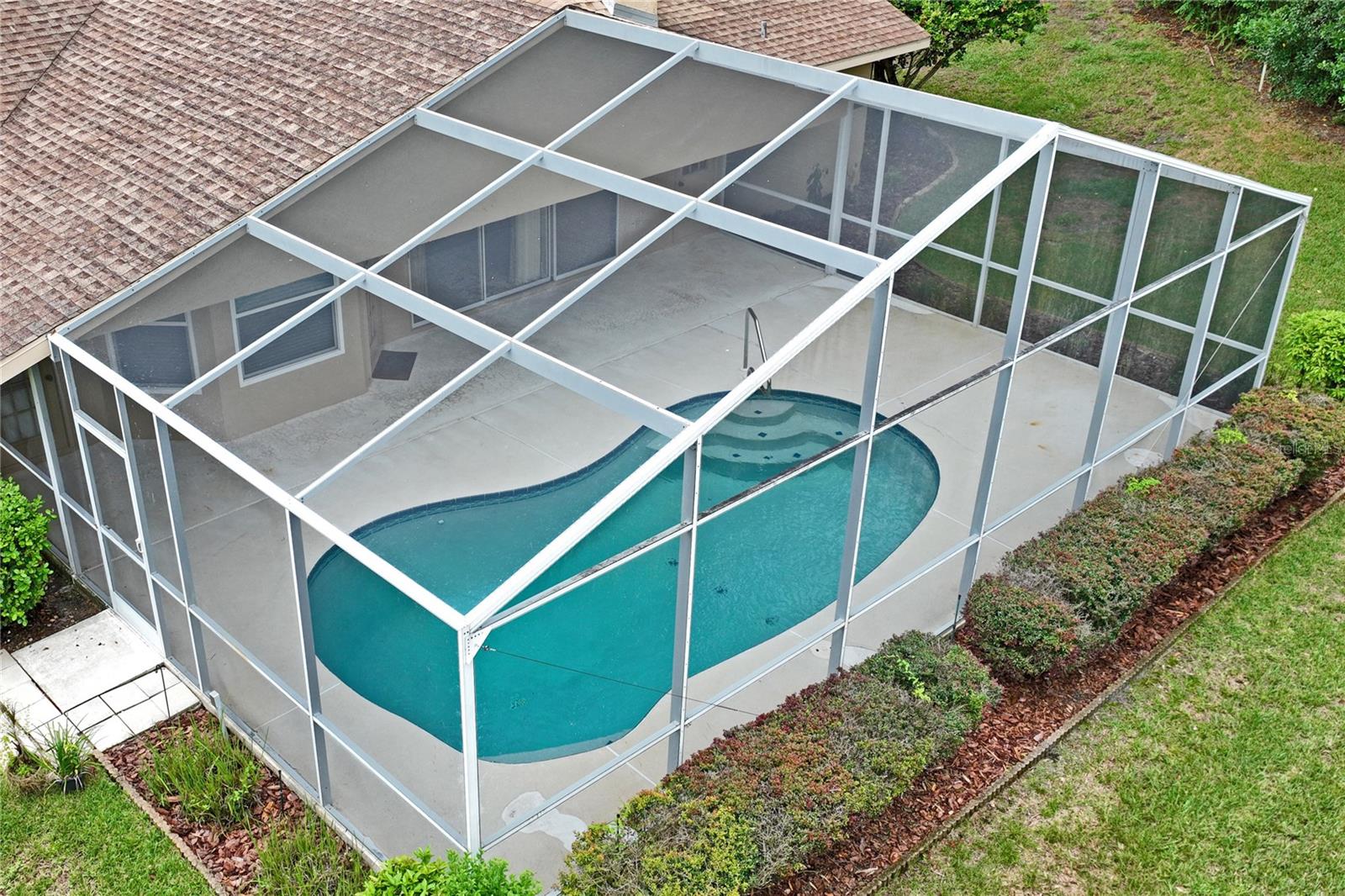 14433 LINDEN DRIVE