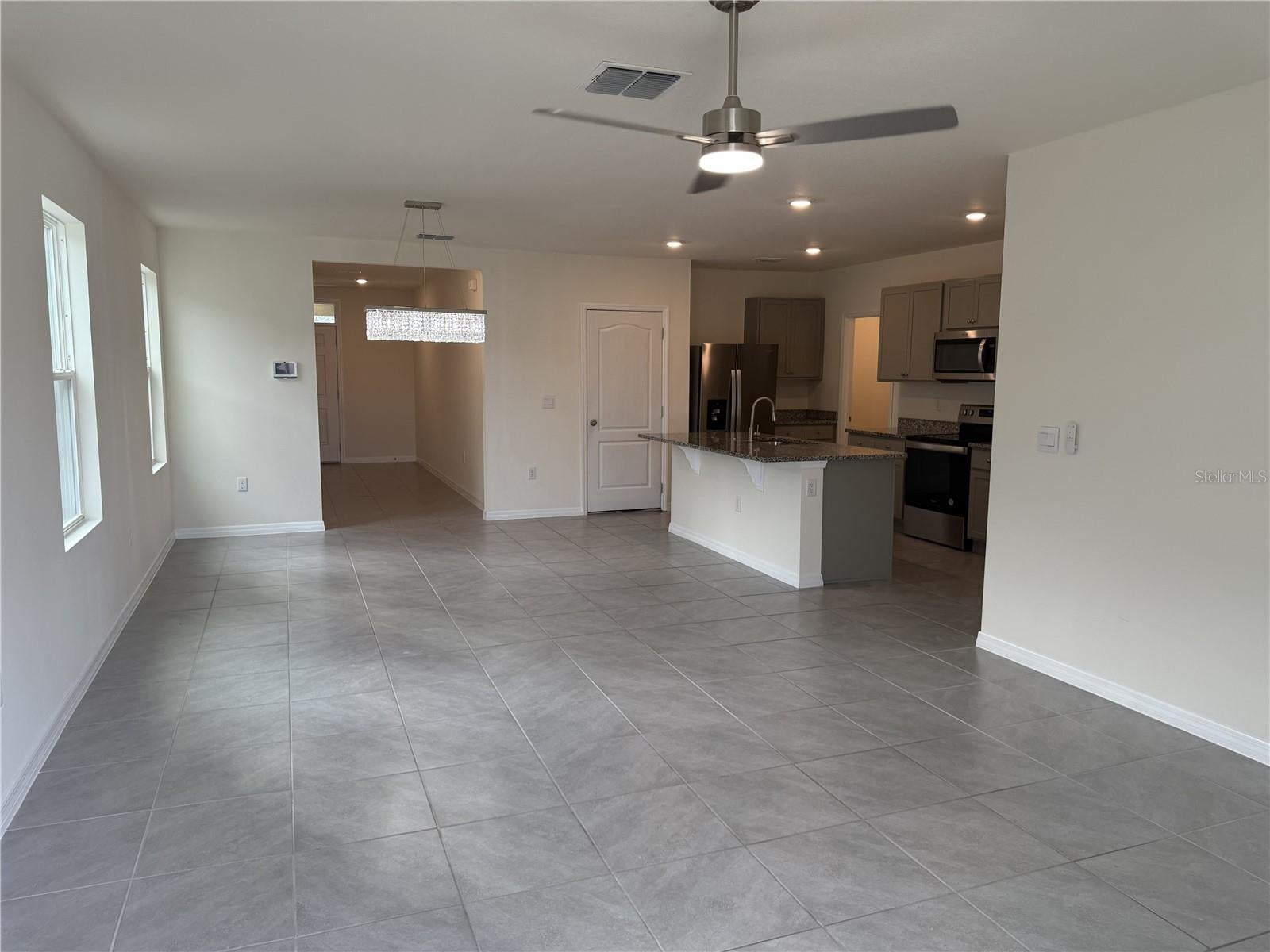 1071 CASCADE DRIVE