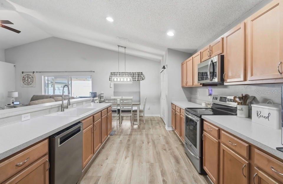 BLUE SPRINGS VILLAS - Residential