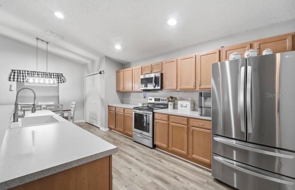 BLUE SPRINGS VILLAS - Residential