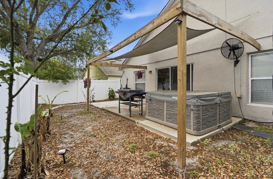 BLUE SPRINGS VILLAS - Residential