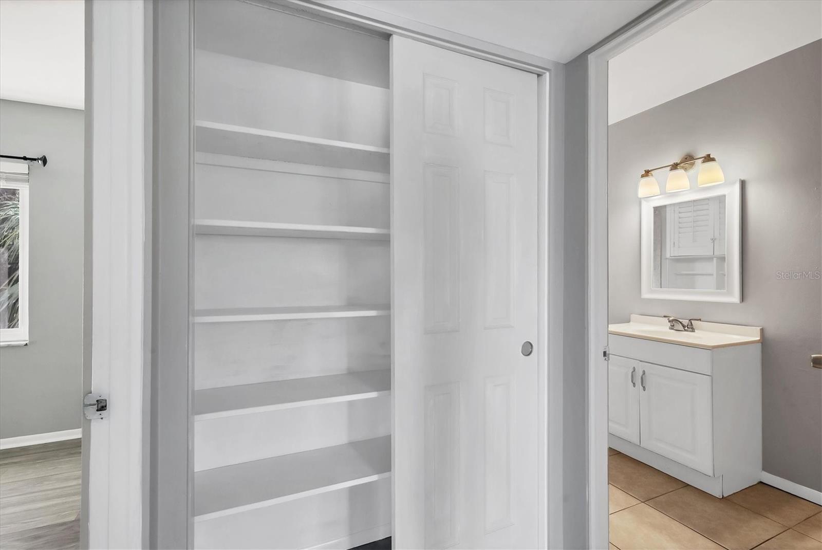 GARDEN APTS - Residential