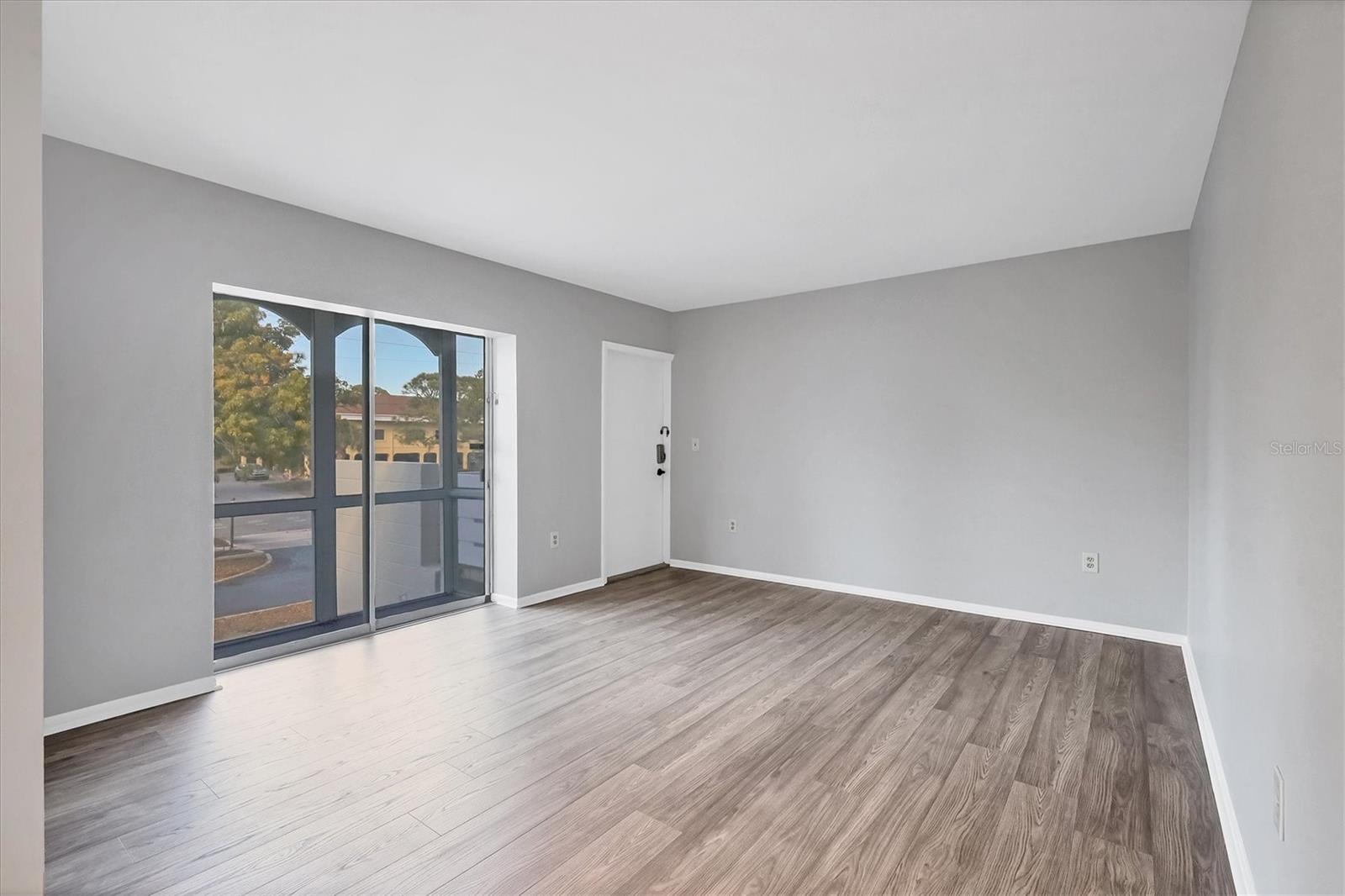 GARDEN APTS - Residential