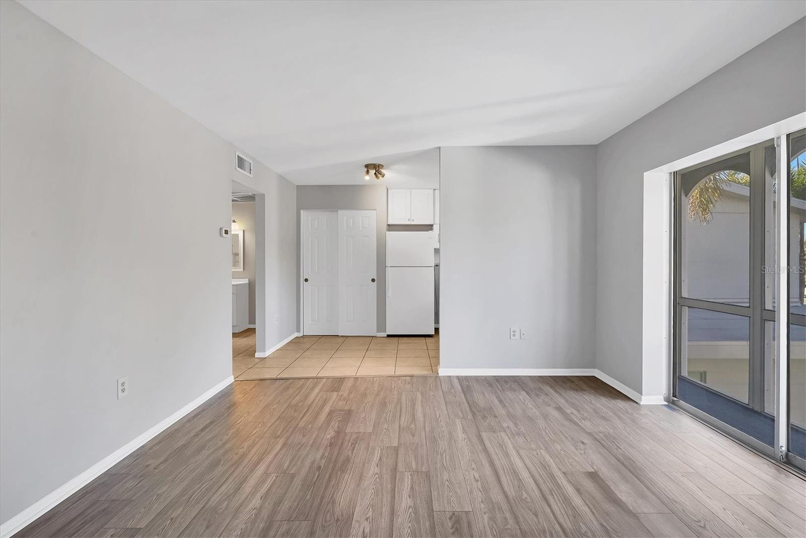 GARDEN APTS - Residential